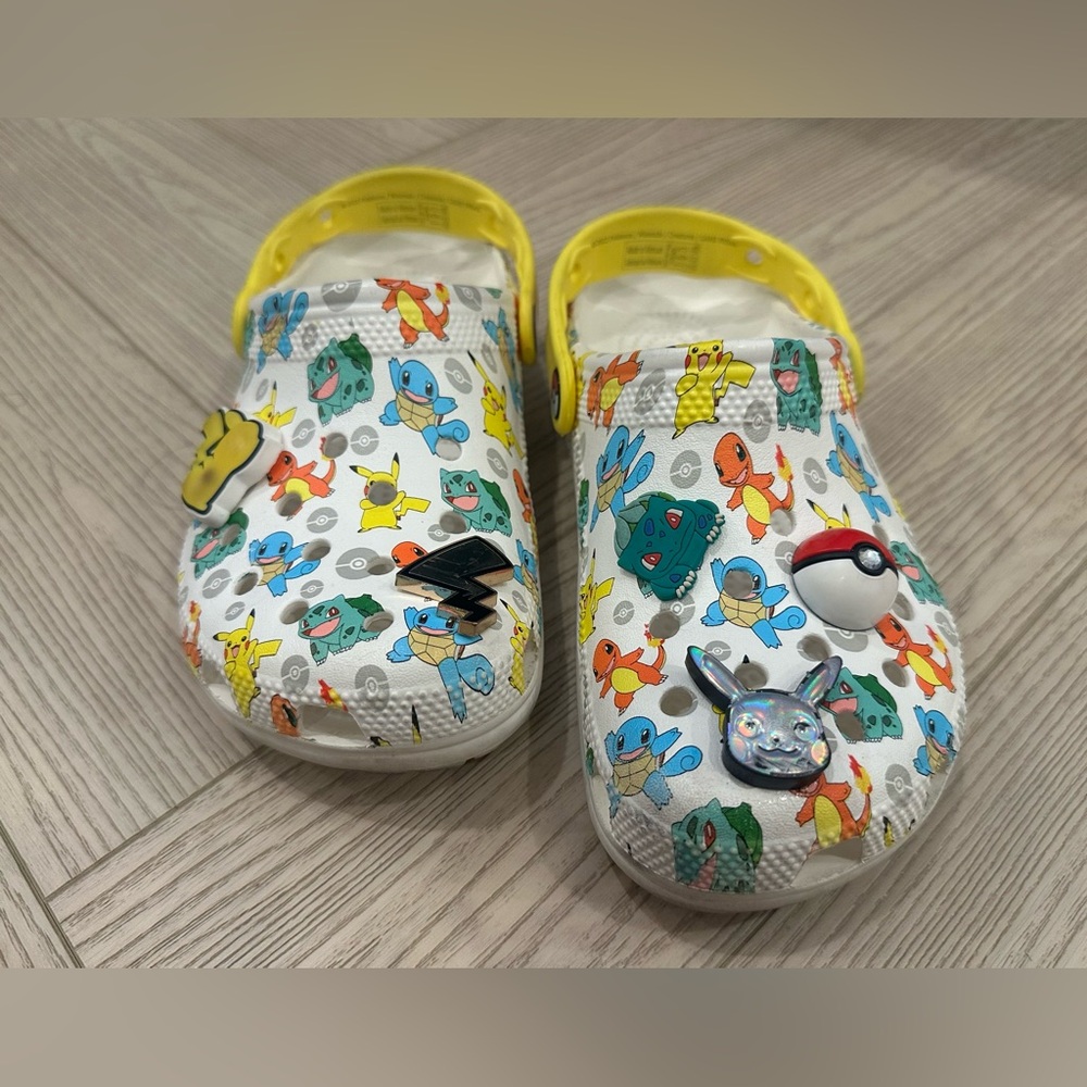 Kids Pokémon Clogs - Yellow and White